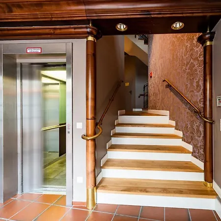 ロマンティック ヴァルハラ 4* オスナブリュック