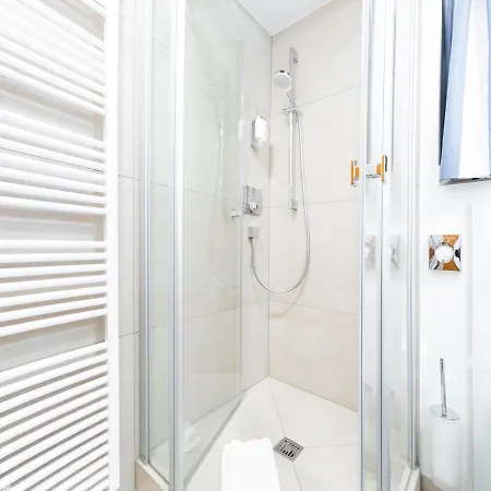 ロマンティック ヴァルハラ 4* オスナブリュック