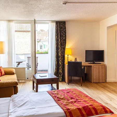 Romantik Walhalla فندق أوسنابروك