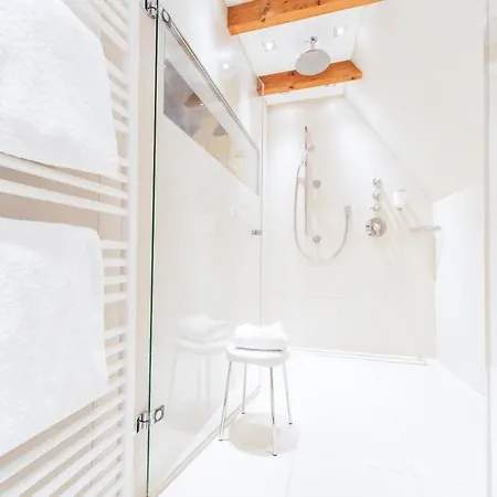 Romantik Walhalla أوسنابروك