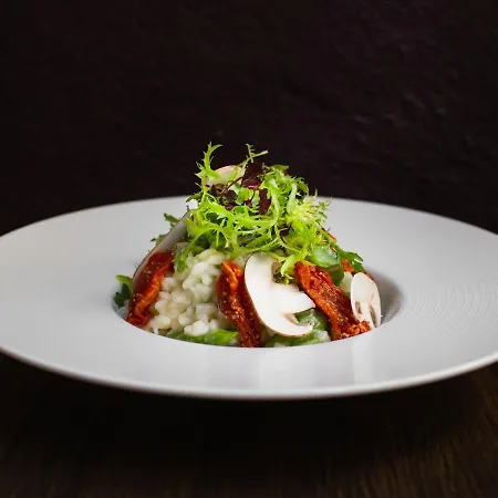 ロマンティック ヴァルハラ ホテル 4*