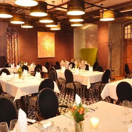 Ξενοδοχείο Romantik Walhalla 4*